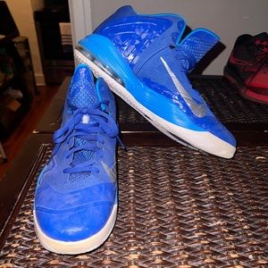 Nike max air basketball shoes size 12 in men